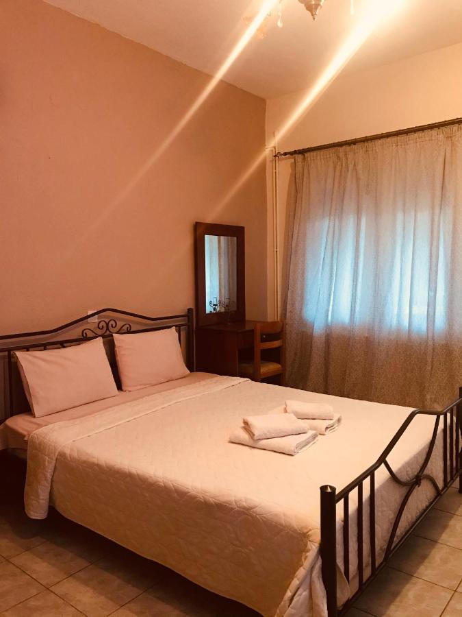 Guesthouse Adonis Káto Loutrákion المظهر الخارجي الصورة