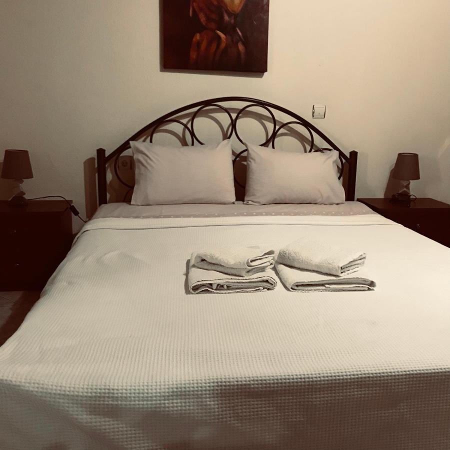 Guesthouse Adonis Káto Loutrákion المظهر الخارجي الصورة