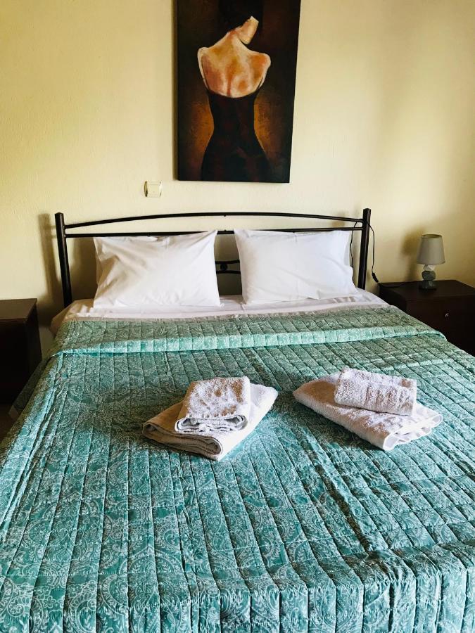 Guesthouse Adonis Káto Loutrákion المظهر الخارجي الصورة
