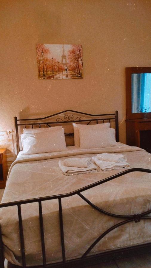 Guesthouse Adonis Káto Loutrákion المظهر الخارجي الصورة