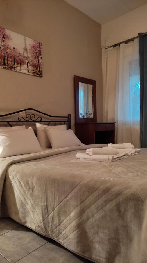 Guesthouse Adonis Káto Loutrákion المظهر الخارجي الصورة