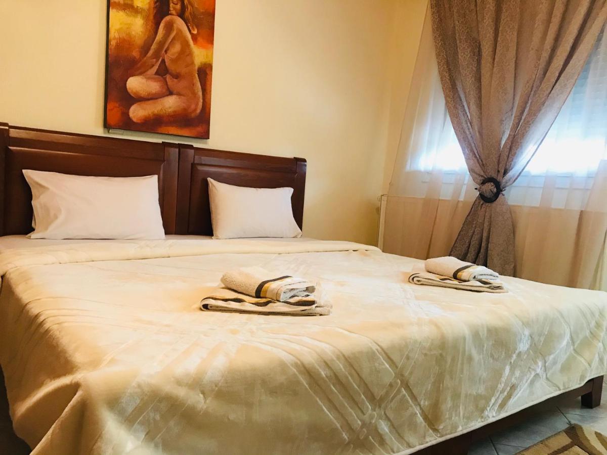 Guesthouse Adonis Káto Loutrákion المظهر الخارجي الصورة